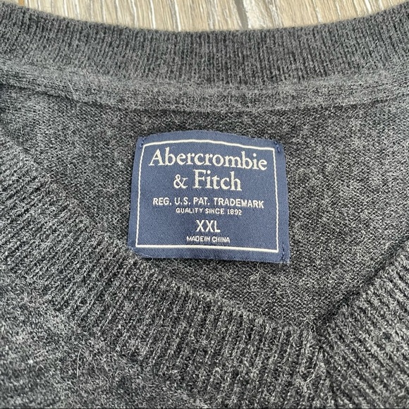 Abercrombie & Fitch Wool Blend V-Neck Sweater Sz XXL - Picture 4 of 8